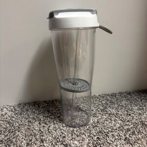 Pampered Chef Infusion Water Bottle 24oz Clear Gray White Fruit Infuser Straw